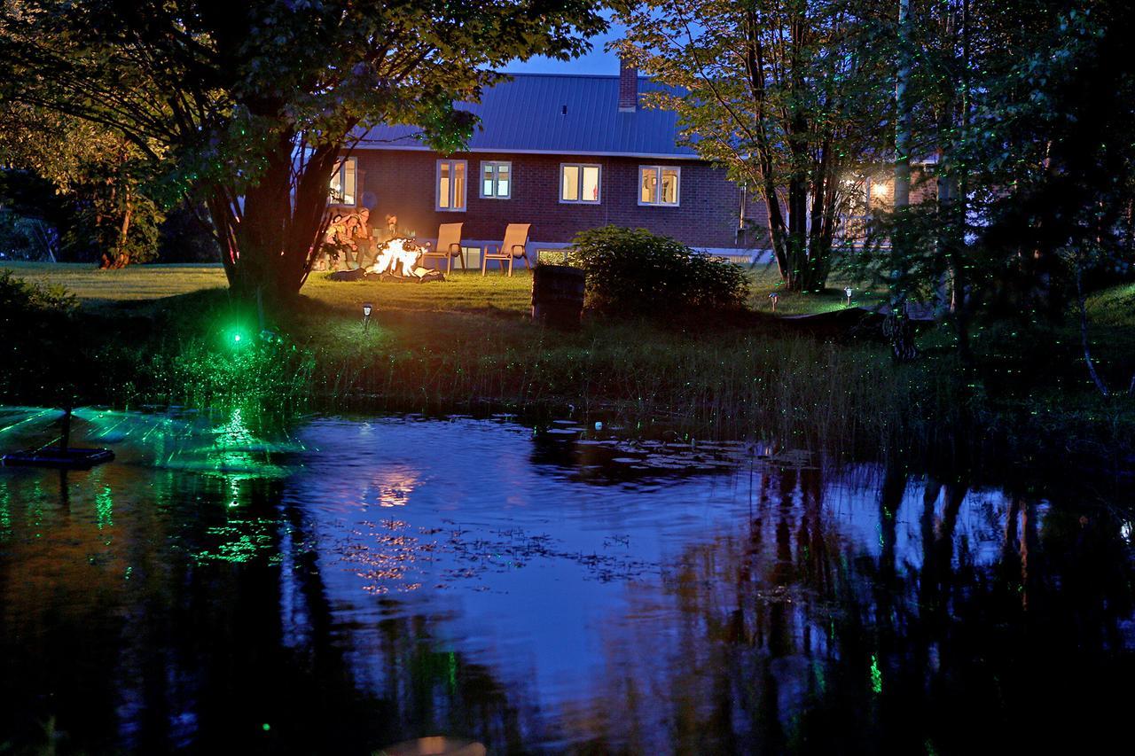 Ranch St-Hubert Bed and Breakfast Saint-Hermenegilde Exteriör bild